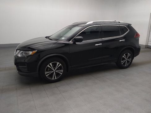 Used 2019 Nissan Rogue SV w/ Premium Package AWD/4WD image 2