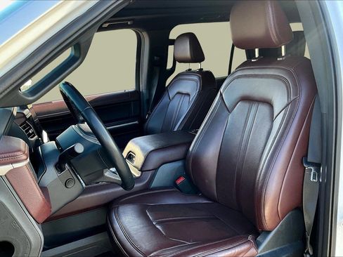 Used 2023 Ford Expedition Max Limited image 22