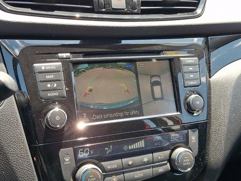 Certified 2022 Nissan Rogue Sport SL AWD/4WD image 19