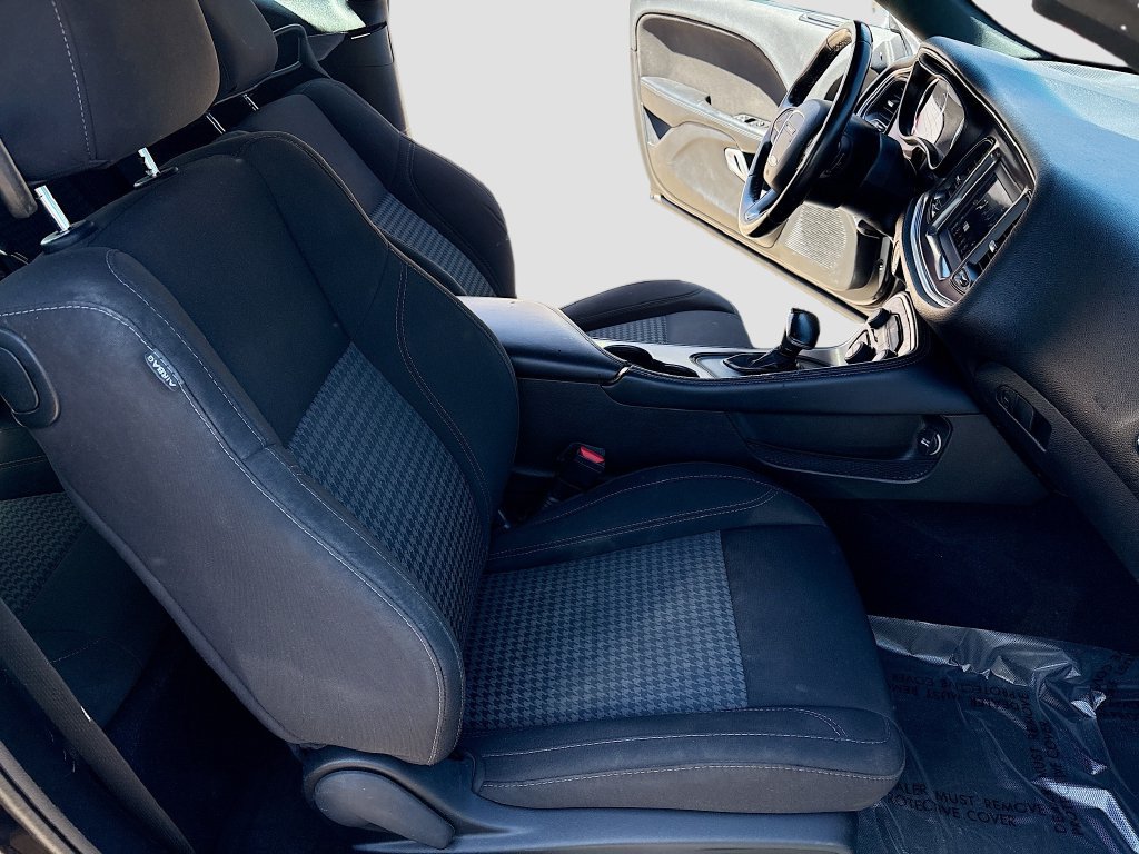 Used 2021 Dodge Challenger SXT RWD image 25