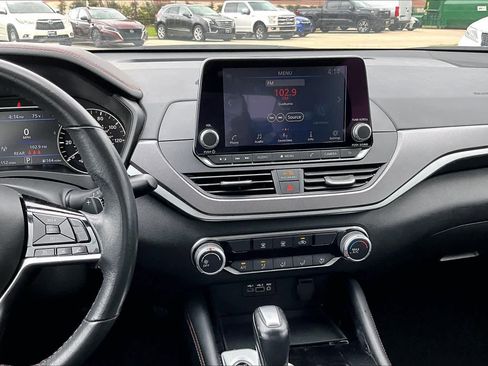 Used 2024 Nissan Altima 2.5 SR image 7