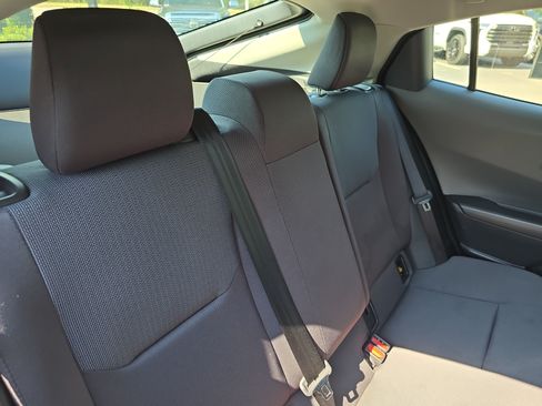 Used 2024 Toyota Prius LE FWD image 12