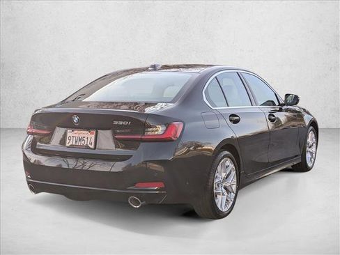 Used 2025 BMW 330i Sedan w/ Premium Package image 2