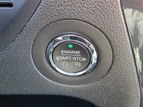 Used 2019 Ford Explorer XLT w/ Equipment Group 202A image 32