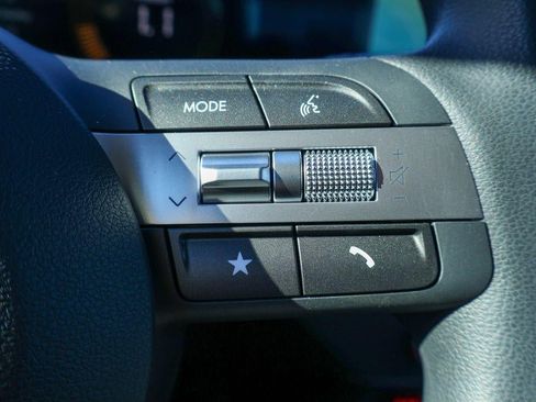 New 2026 Hyundai Kona SE image 17