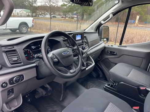 Used 2024 Ford Transit 250 Low Roof w/ Exterior Upgrade Package image 10