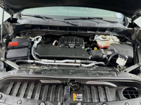 Used 2024 Chevrolet Silverado 1500 LT image 31