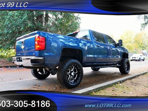 Used 2018 Chevrolet Silverado 1500 LT w/ All Star Edition AWD/4WD image 9