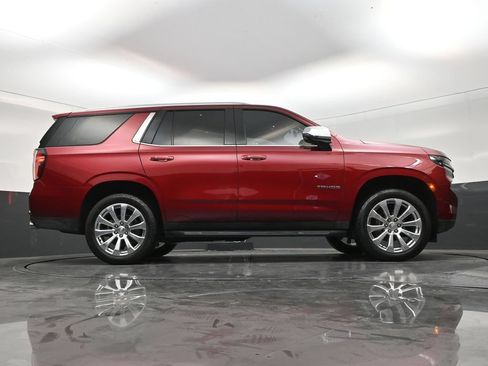 Used 2021 Chevrolet Tahoe Premier w/ Premium Package RWD image 25