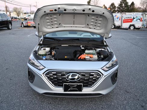 Used 2020 Hyundai Ioniq Blue FWD image 32
