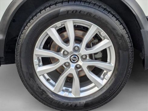 Used 2021 Nissan Rogue Sport S image 23