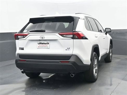Used 2025 Toyota RAV4 LE image 20