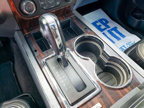 Used 2017 Ford Expedition EL Platinum image 12