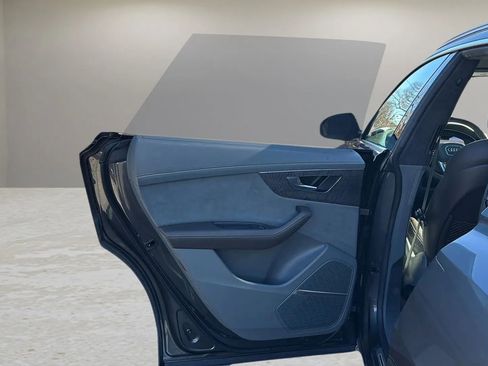 Used 2021 Audi Q8 Prestige image 28