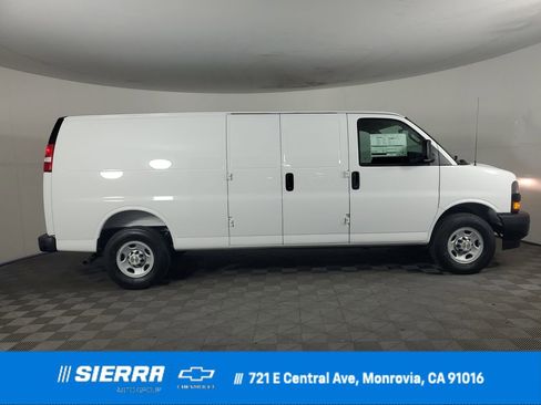 New 2026 Chevrolet Express 3500 Extended w/ Driver Convenience Package RWD image 1