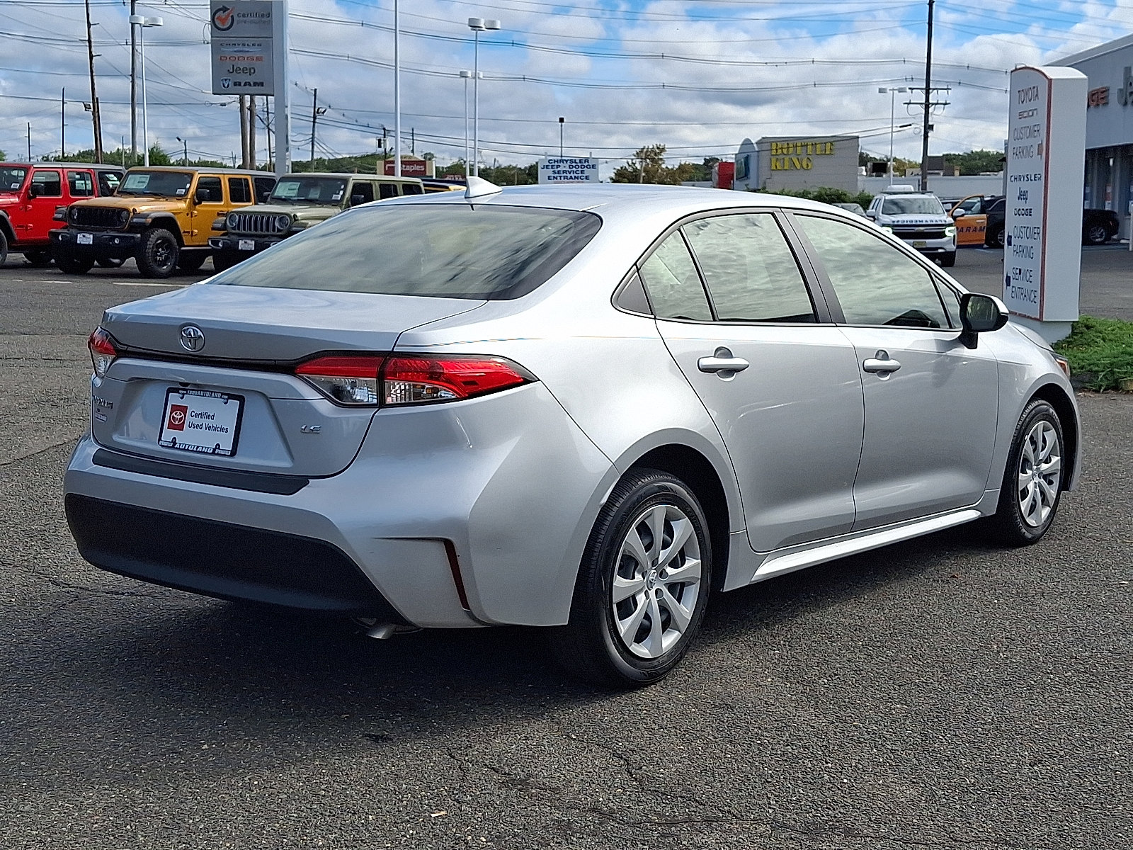 Certified 2023 Toyota Corolla LE w/ Carpet Mat Package (TMS) FWD image 7