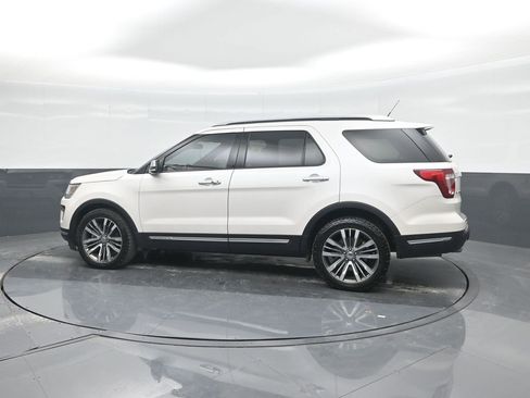 Used 2018 Ford Explorer Platinum image 26