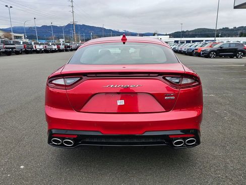 Used 2020 Kia Stinger GT2 image 8