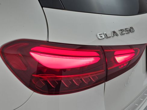 New 2026 Mercedes-Benz GLA 250 image 34