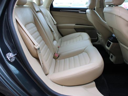 Used 2015 Ford Fusion SE w/ Equipment Group 202A FWD image 46