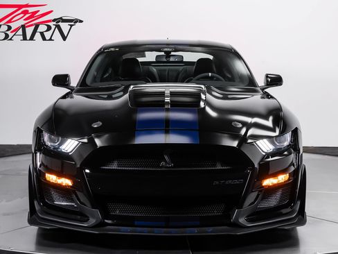 Used 2021 Ford Mustang Shelby GT500 w/ Technology Package RWD image 8