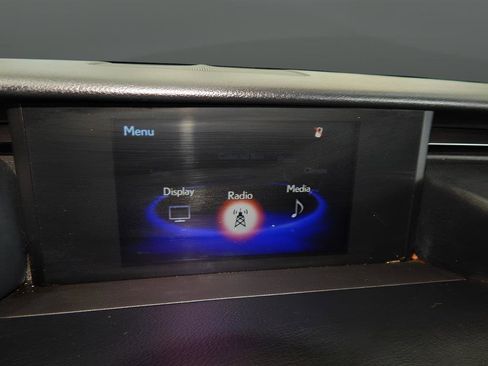 Used 2019 Lexus IS 300 F Sport image 28