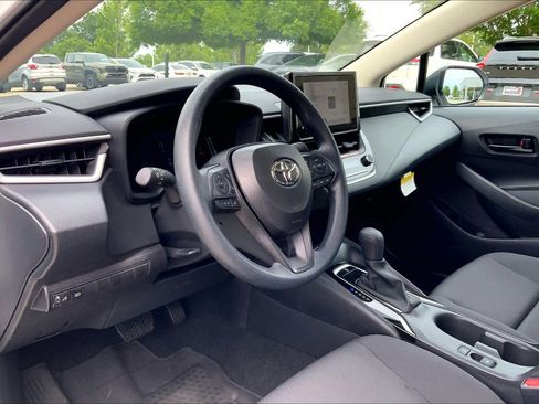 Used 2026 Toyota Corolla LE FWD image 17