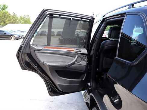 Used 2012 BMW X5 xDrive50i AWD/4WD image 32