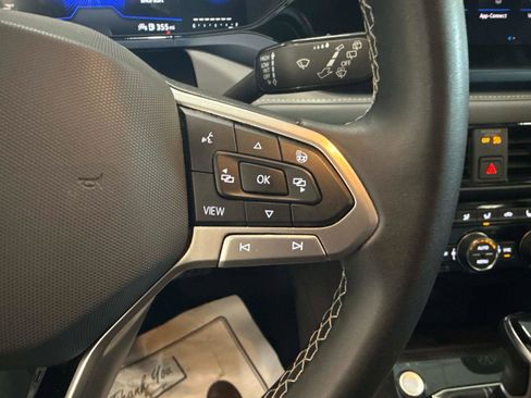 Certified 2024 Volkswagen Taos SE image 27