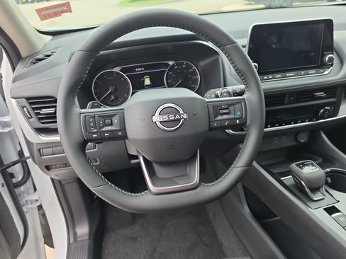 New 2026 Nissan Rogue SV w/ Cold Weather Package AWD/4WD image 20