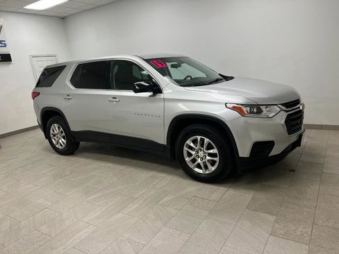 Used 2019 Chevrolet Traverse LS image 6