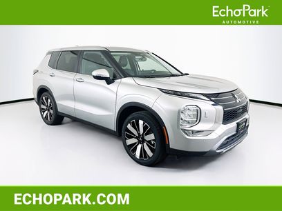 Used 2025 Mitsubishi Outlander SE