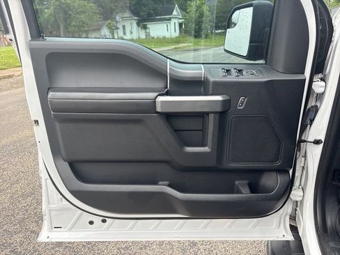 Used 2018 Ford F150 XLT w/ Equipment Group 302A Luxury AWD/4WD image 13