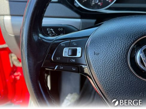 Used 2016 Volkswagen Jetta Sport image 16