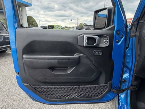 Used 2024 Jeep Wrangler Unlimited Rubicon 4xe AWD/4WD image 22
