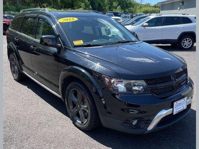 Used 2018 Dodge Journey Crossroad w/ Nav & Sun Group