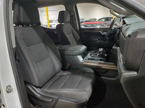 Used 2023 Chevrolet Silverado 1500 LT w/ Z71 Off-Road Package AWD/4WD image 14