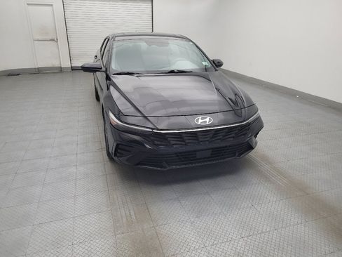 Used 2024 Hyundai Elantra SEL w/ Convenience Package image 14