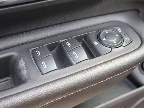 Used 2019 GMC Terrain SLT w/ Preferred Package FWD image 13