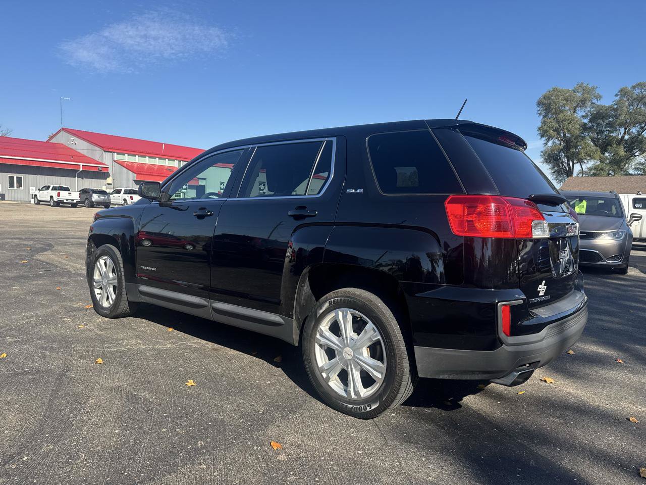 Used 2017 GMC Terrain SLE AWD/4WD image 6
