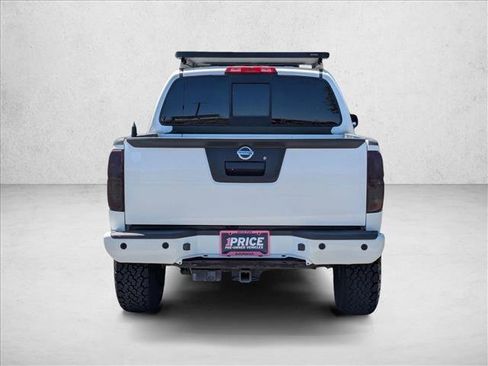 Used 2014 Nissan Frontier PRO-4X w/ Pro-4x Luxury Package AWD/4WD image 6