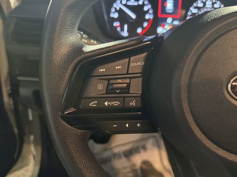 Used 2025 Subaru Crosstrek 2.0i image 12