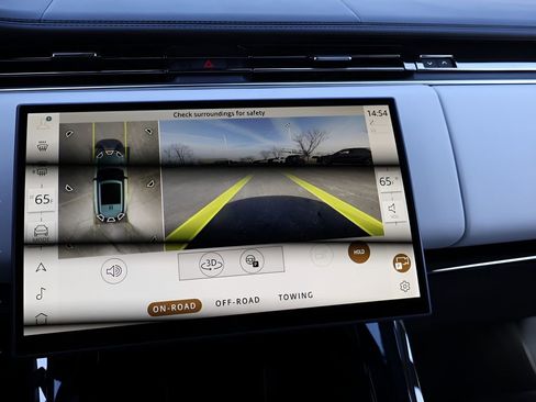 New 2026 Land Rover Range Rover Sport Dynamic SE image 25