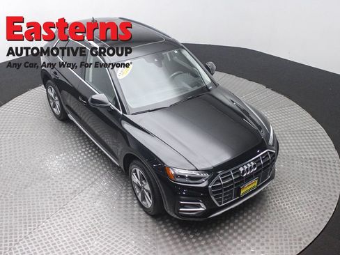 Used 2023 Audi Q5 Prestige w/ Prestige Package AWD/4WD image 3