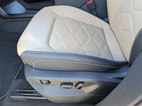 Certified 2024 Volkswagen Atlas Cross Sport SE image 20