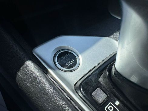 Used 2025 Nissan Altima 2.5 SV FWD image 27