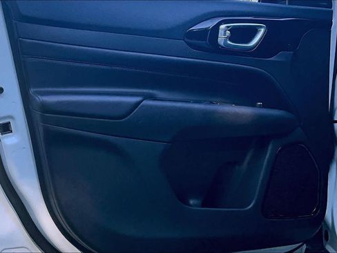 Used 2026 Jeep Compass Limited AWD/4WD image 22