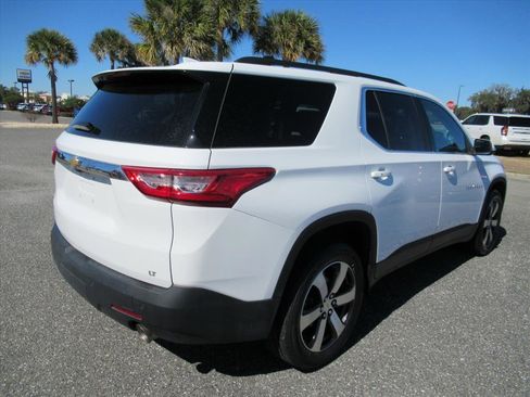 Certified 2021 Chevrolet Traverse LT w/ LT Premium Package image 6