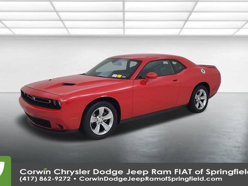Certified 2022 Dodge Challenger SXT image 7