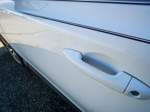 Used 2018 Toyota RAV4 XLE image 9